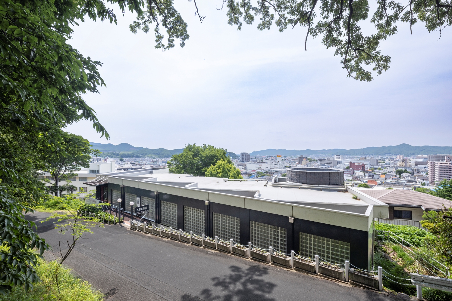 　

　　「採用情報」
　更新いたしました
